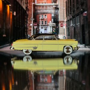 Mini GT 1:64 Lincoln Capri 1954 – Premier Yellow – Mijo Exclusives