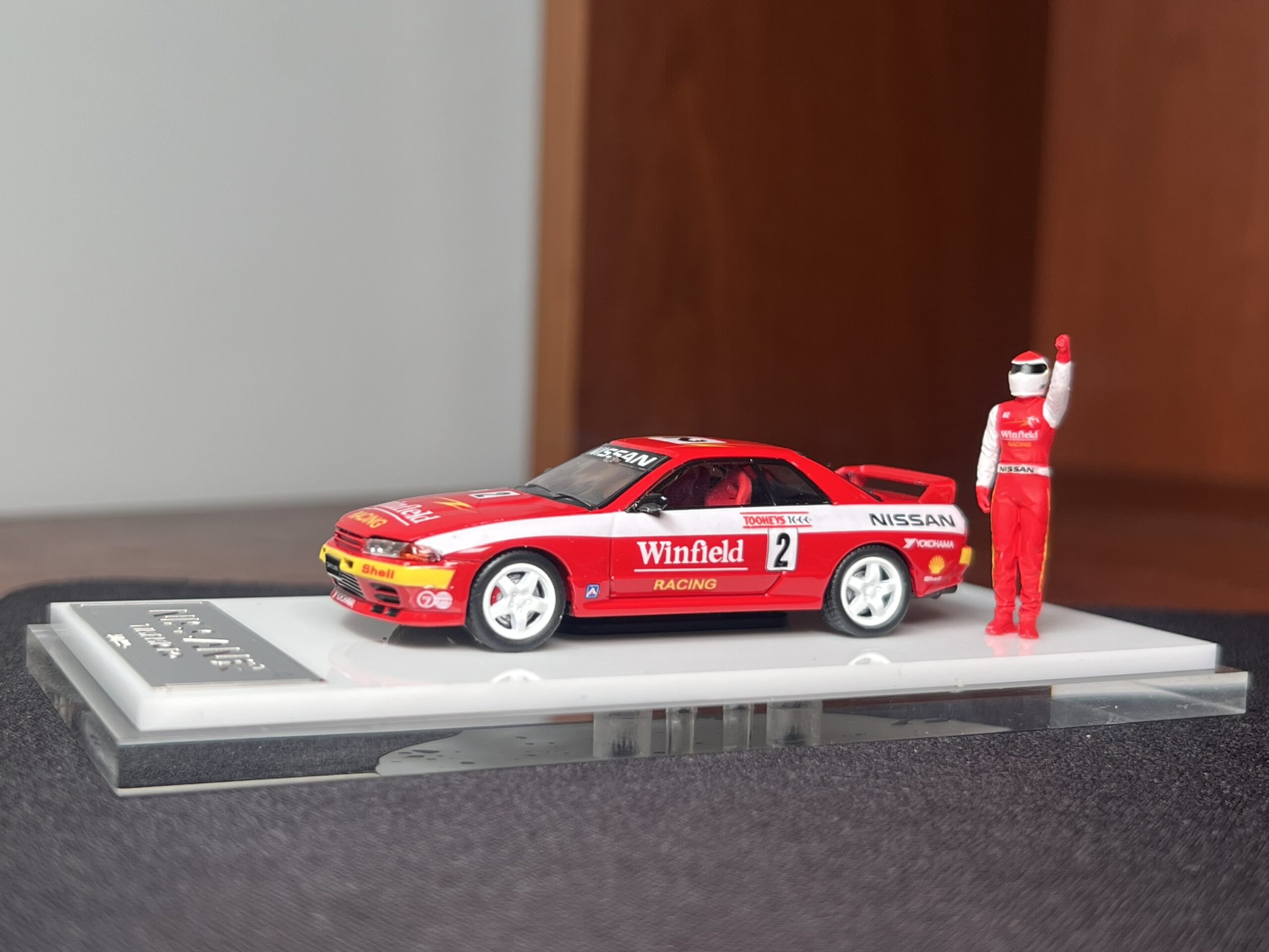 Time Micro 1:64 Nissan Skyline R32 con apertura de capó - Imagen 7