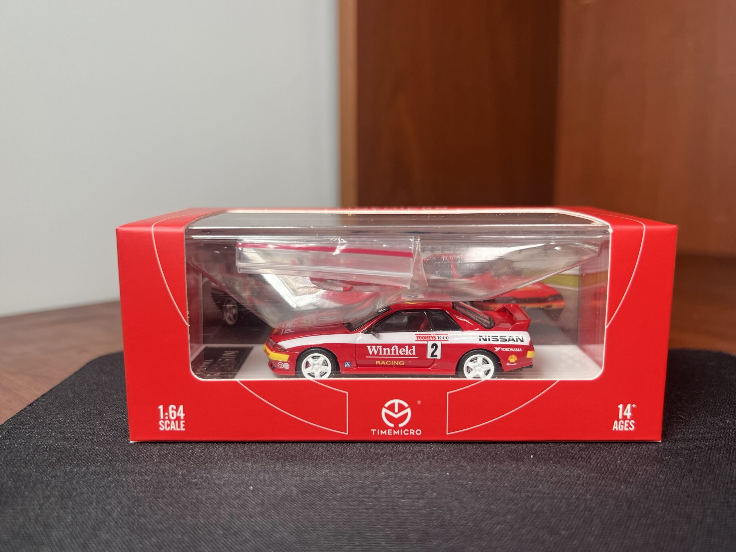Time Micro 1:64 Nissan Skyline R32 con apertura de capó - Imagen 8