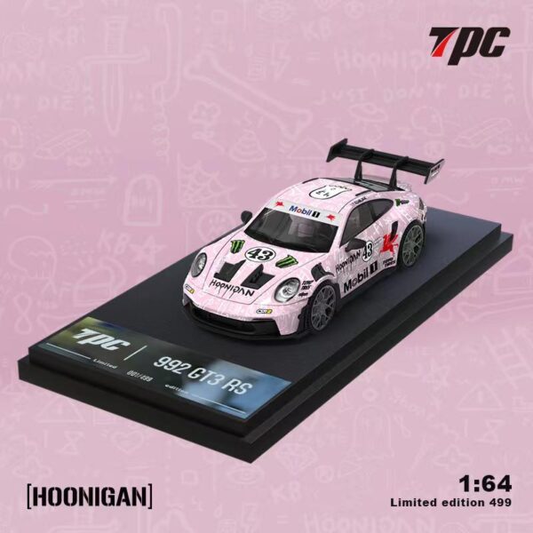 TPC 1:64 Porsche Pink 992 GT3 RS #43 Hoonigan - Imagen 3