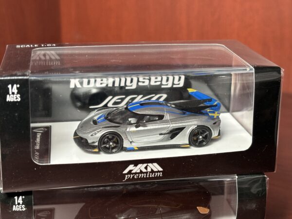 HKM 1:64 Koenigsegg Jesko Attack Gris plata