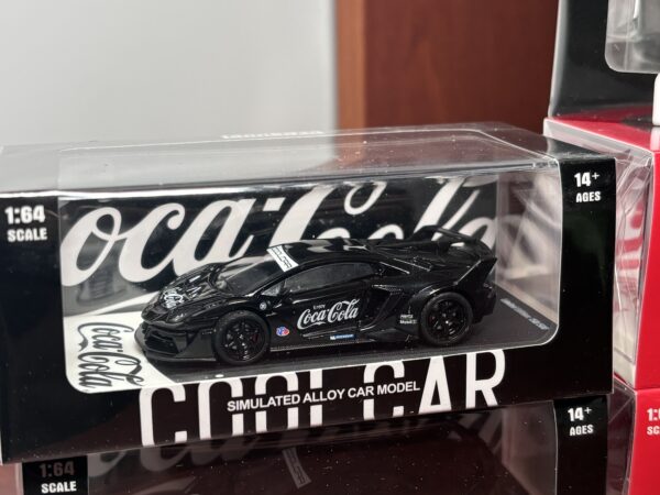 Cool Car 1:64 LP700-4 Aventador GT EVO LB Silhouette – Coca Cola Negro