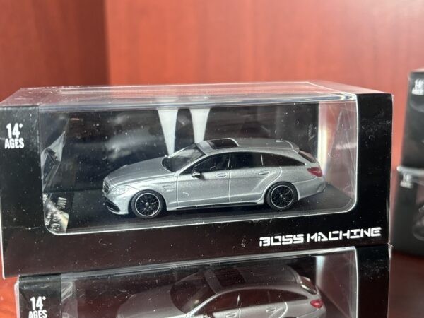 1:64 Boss Machine CLS 63 AMG Shooting Break Silver