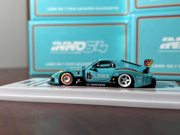 Mazda RX-7 LBWK FD3S Liberty Walk Beijing Hobby Expo Special Edition Inno64 1/64 scale - Imagen 5