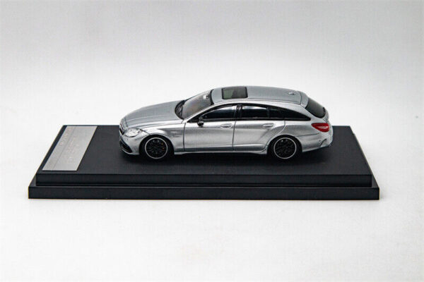 1:64 Boss Machine CLS 63 AMG Shooting Break Silver - Imagen 2