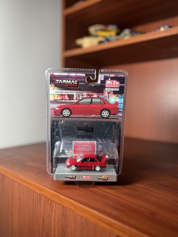 Tarmac Works 1/64 Mitsubishi Lancer GSR Evolution II Red +Carta coleccionable