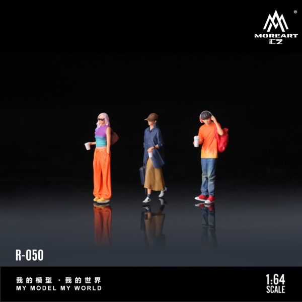 *PREORDEN* 1:64 MoreArt1:64 Cup Holding Shopping (Figuras fabricadas en resina) - Imagen 4