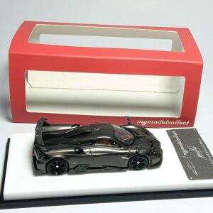 *PREORDEN* Model Collect 1:64 Pagani Imola V12 Gris/Fibra de carbono