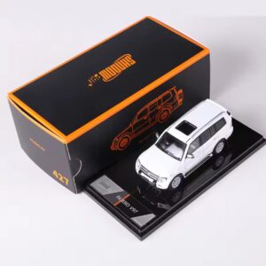 Shadow Pro 1:64 Mitsubishi Pajero v97 Blanca