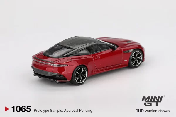 *PREORDEN* MINI GT 1:64 Aston Martin DBS Hyper Red - Imagen 2