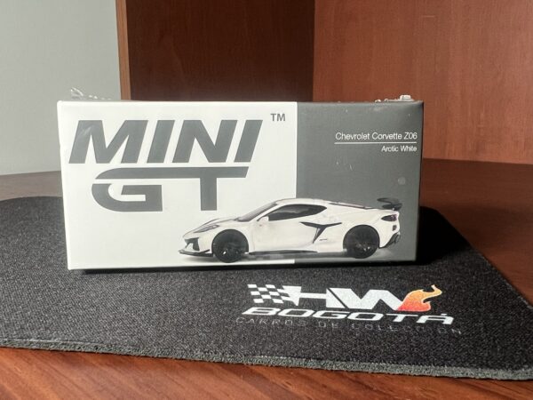 Mini GT 1:64 Chevrolet Corvette Z06 2023 Arctic White