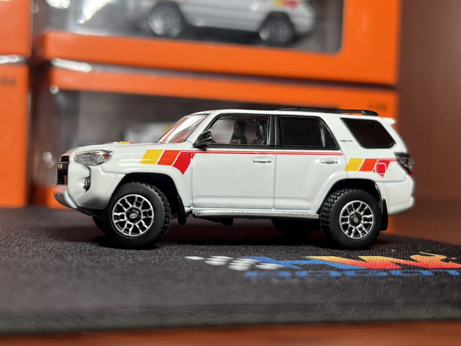 1/64 GCD Toyota 4Runner TRD Pro | HW Bogotá