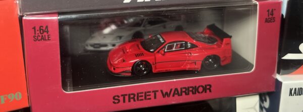 Street Warrior 1:64 F40 LBWK rojo - Imagen 2