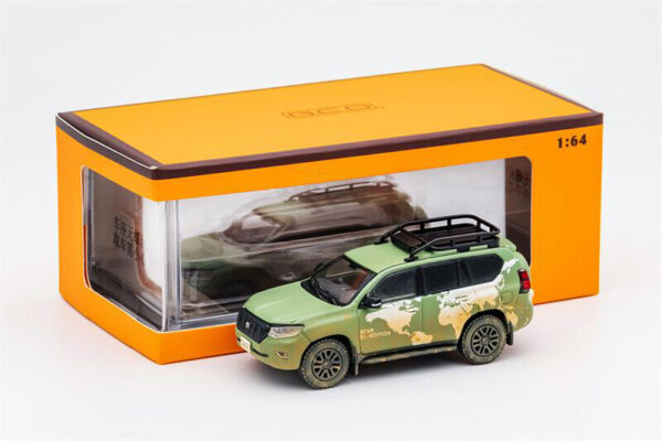 GCD 1:64 LAND CRUISER FJ90 PRADO LC150 Green World Map Muddy