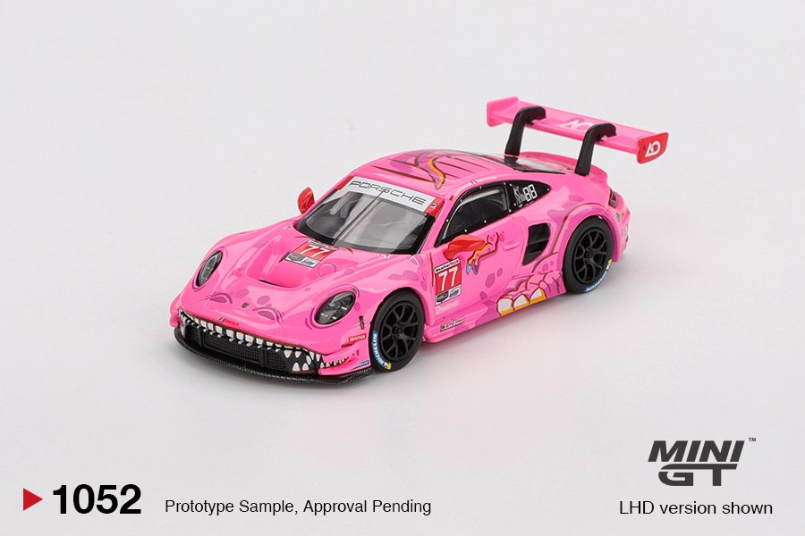 Mini GT 1:64 Porsche 911 GT3 R #77 AO Racing 2024 IMSA ROAD AMERICA Roxy en empaque de CAJA - Imagen 9
