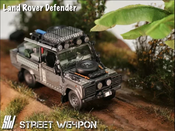 Street Weapon 1:64 Land Rover Defender Tomb Raider Muddy Livery