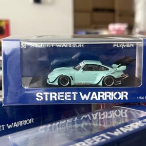 1:64 Street Warrior Green Luminous RWB 993 Lomianki