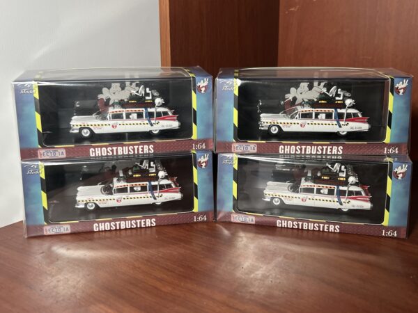 YS Model 1:64 GHOSTBUSTERS ECTO-1 - Imagen 4