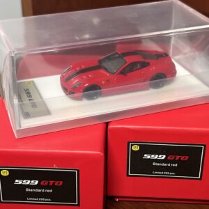 DMH 1:64 Ferrari 599 GTO Rosso Corsa en resina numerado a 299 unds