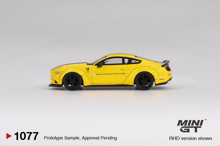 Mini GT 1:64 LB-WORKS Ford Mustang – Triple Yellow - Imagen 4