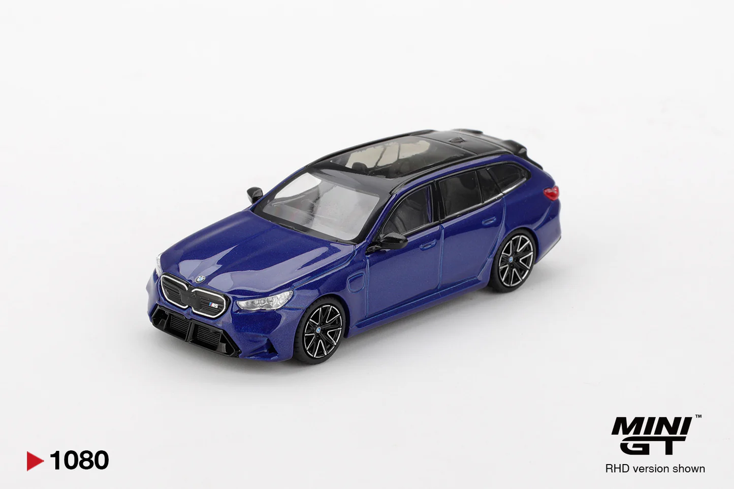 Mini GT 1:64 BMW M5 Touring (G99) – Marina Bay Blue Metallic - Imagen 9