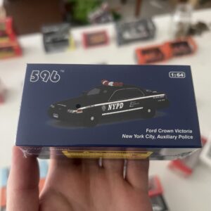 596 Model 1:64 Ford Crown Victoria NY