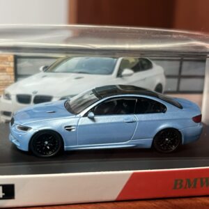 Fine Model 1:64 BMW M3 E92 limitado a 699 unds