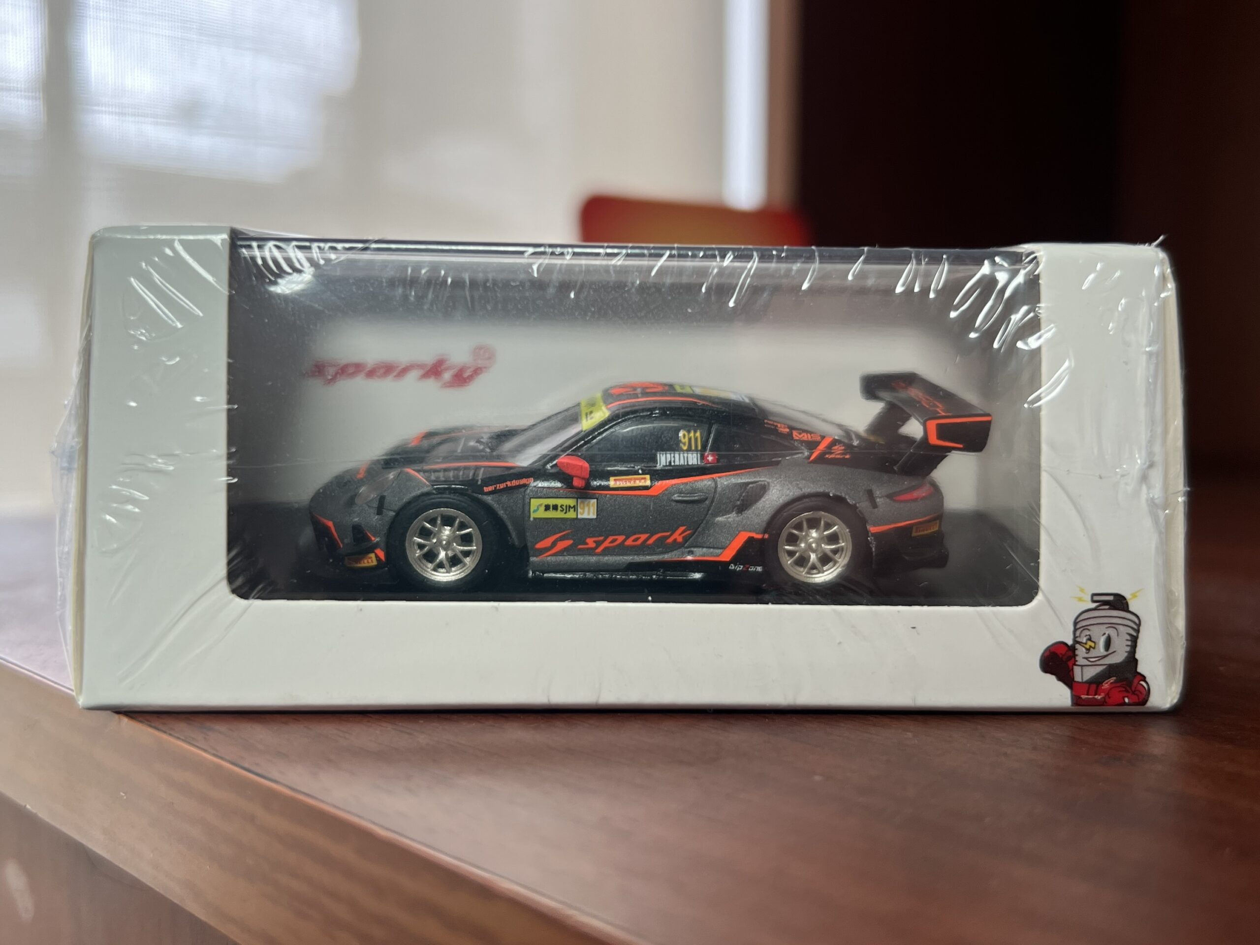 Sparky 1/64 PORSCHE 911 GT3 R NO.911 ABSOLUTE RACING FIA GT WORLD CUP MACAU 2019