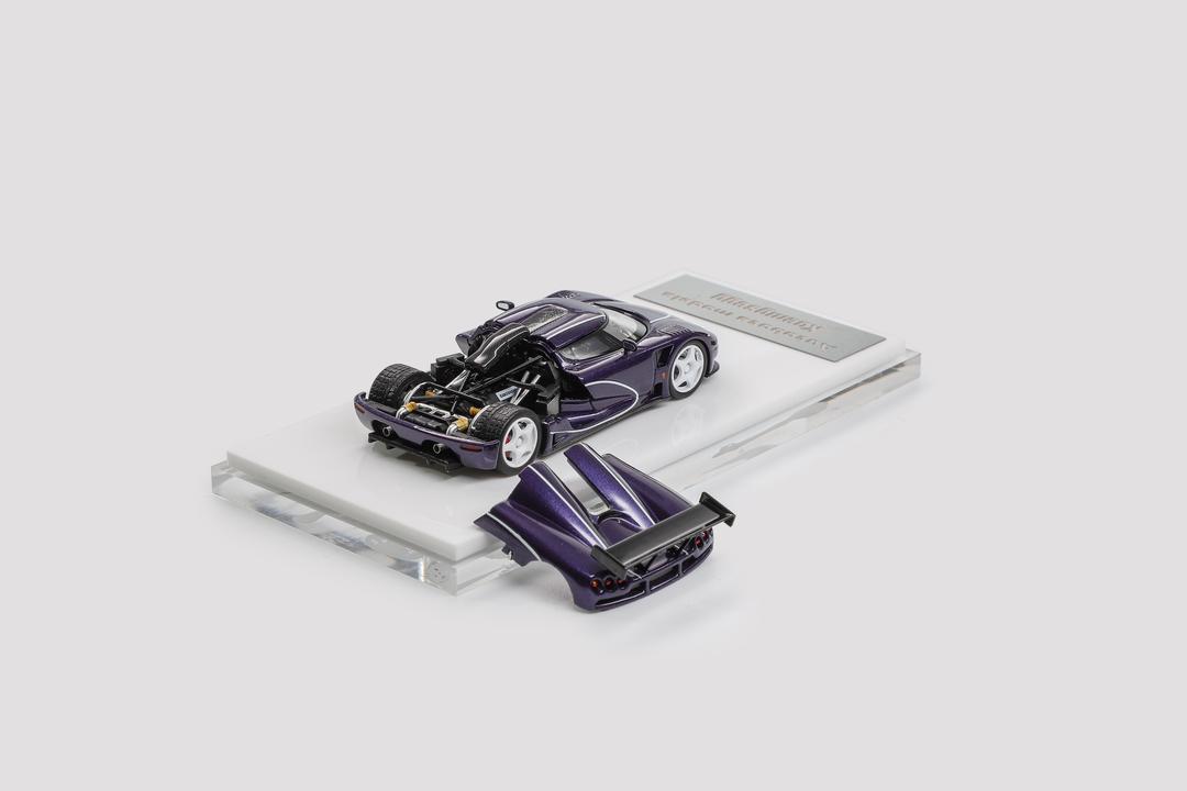 AUTOBOTS 1:64 Koenigsegg CCGT Morado - Imagen 2