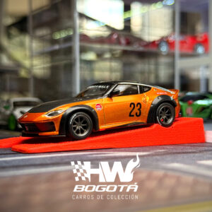 Mini GT 1:64 Nissan Z LB-NATION WORKS – LB Gold – Mijo Exclusives