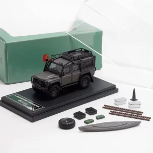 Decode 1:64 Land Rover Defender 110 Grey Platinum Mate