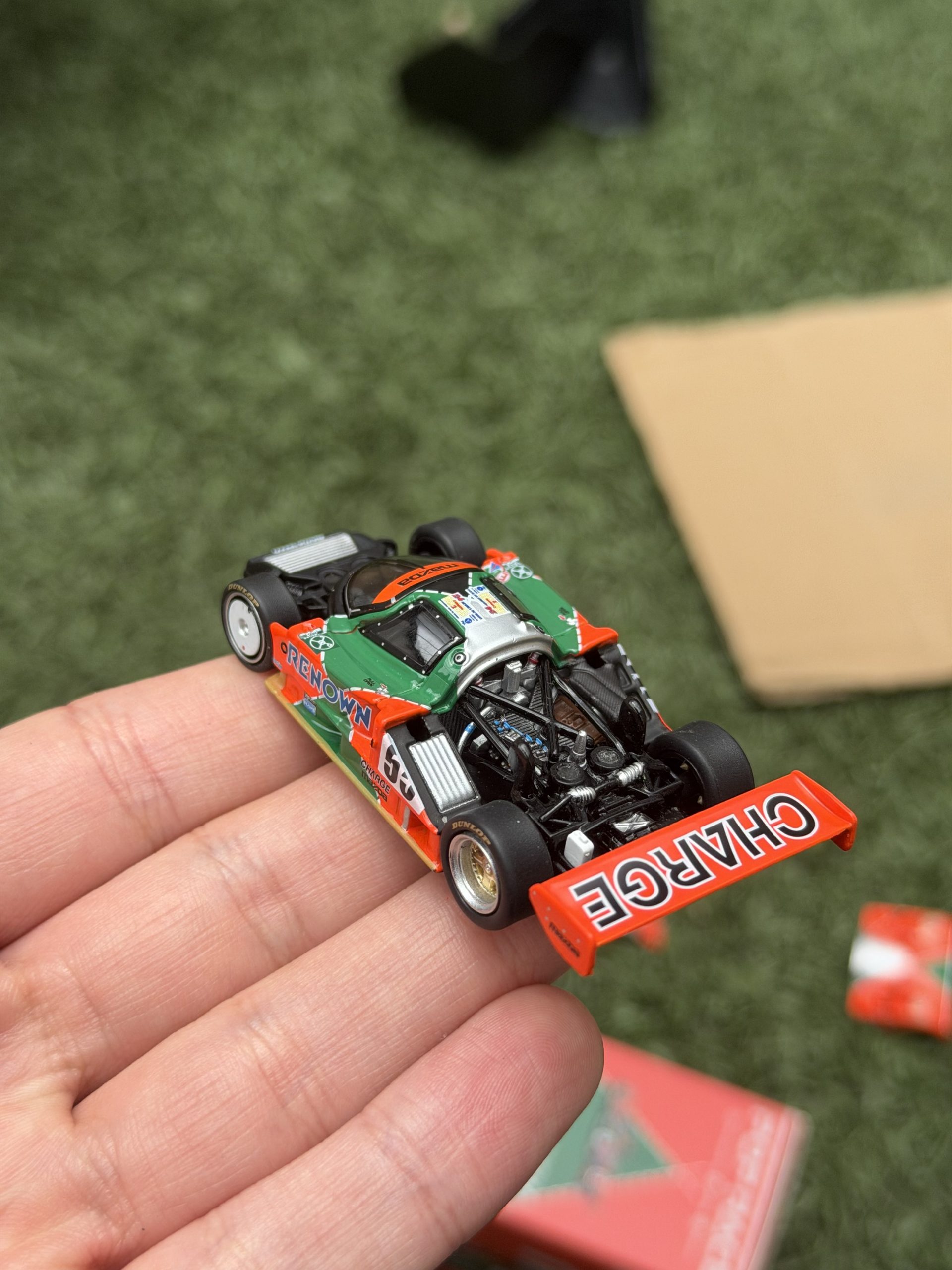 Pop Race 1:64 Mazda 787B 1991 (Ganador de las 24 hrs de Le Mans) 🔥 - Imagen 4