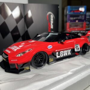 Top Speed 1/18 Nissan 35GT-RR Ver.1 LB-Silhouette Works GT #5 RHD (Right Hand Drive) LBWK Red and Black en resina
