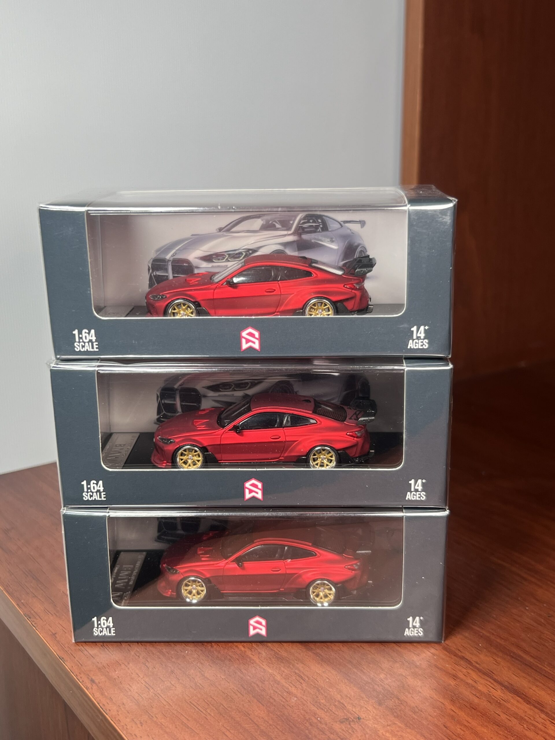 Street Warrior 1:64 BMW M4 Rojo satinado - Imagen 2