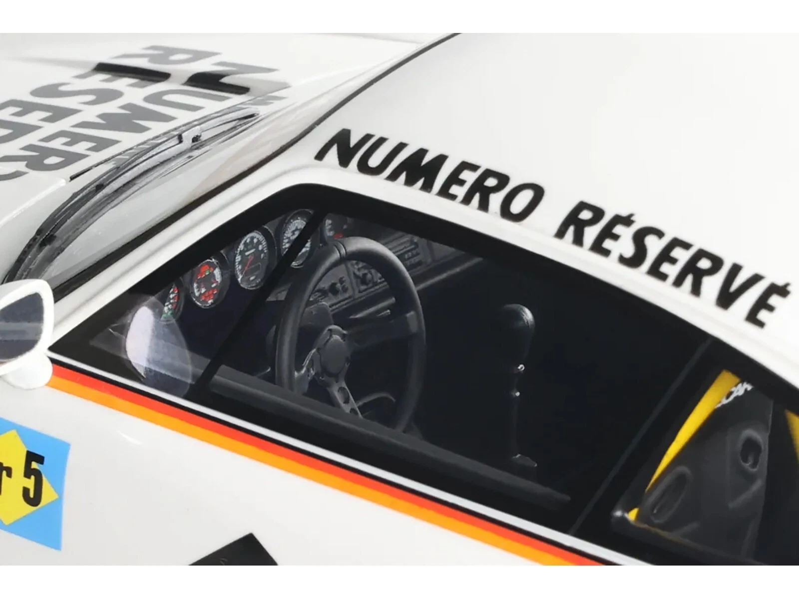 GT Spirit 1/18 RWB Bodykit "Kato-San" #41 White en resina - Imagen 7