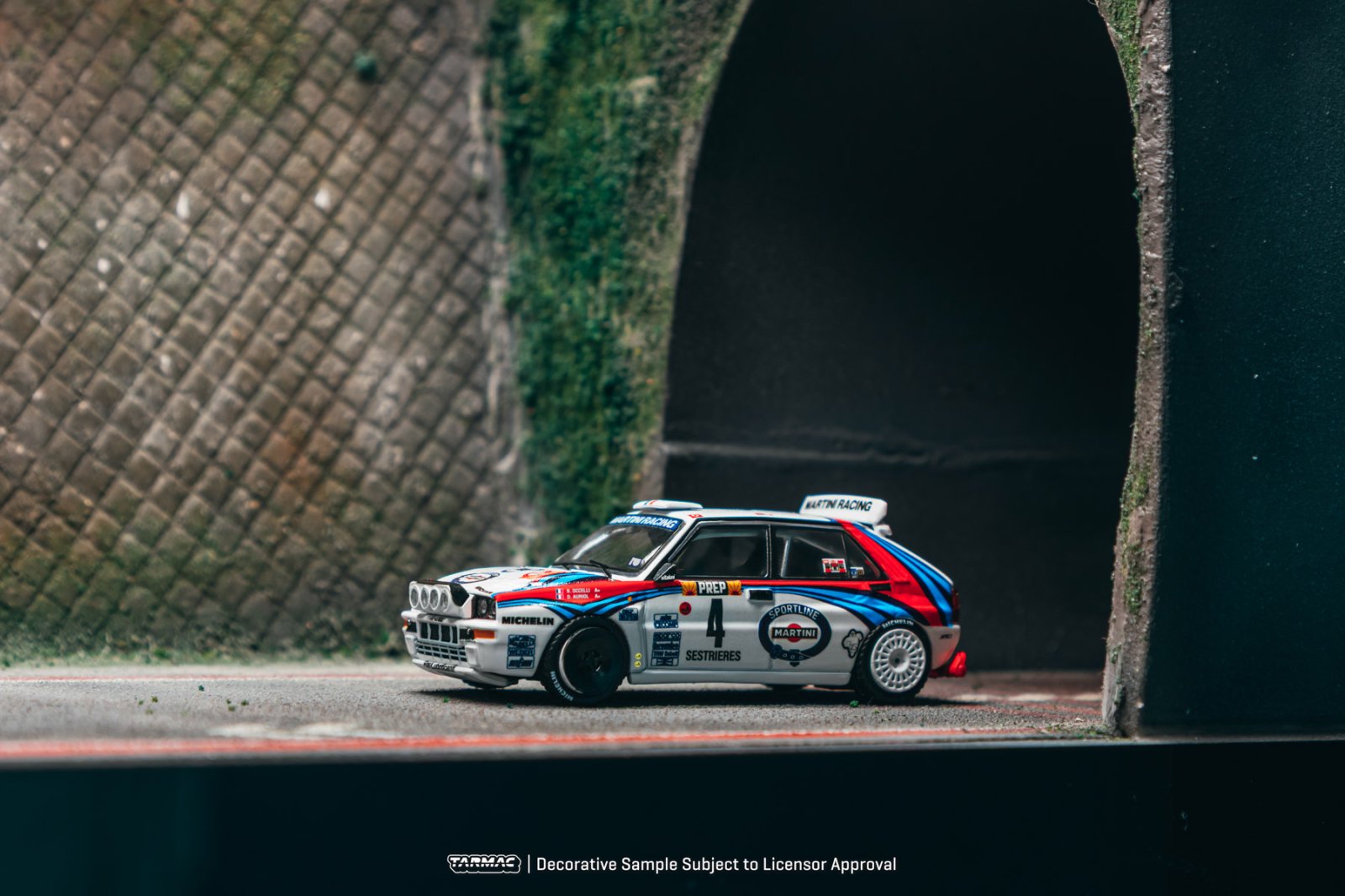 Tarmac 1:64 Lancia Delta HF Integrale Monte Carlo Rally 1992 Winner Didier Auriol / Bernard Occelli - Imagen 4