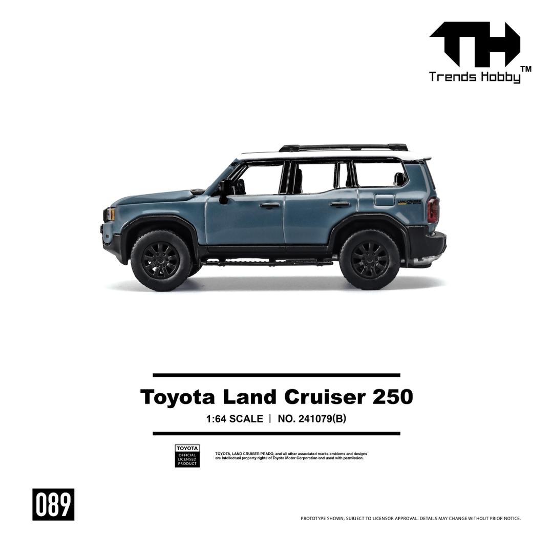 Trends Hobby 1/64 Toyota Land Cruiser 250 Blue - Imagen 3