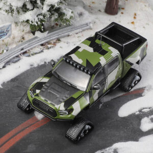 GCD 1:64 Toyota Tacoma Snow Version Militar