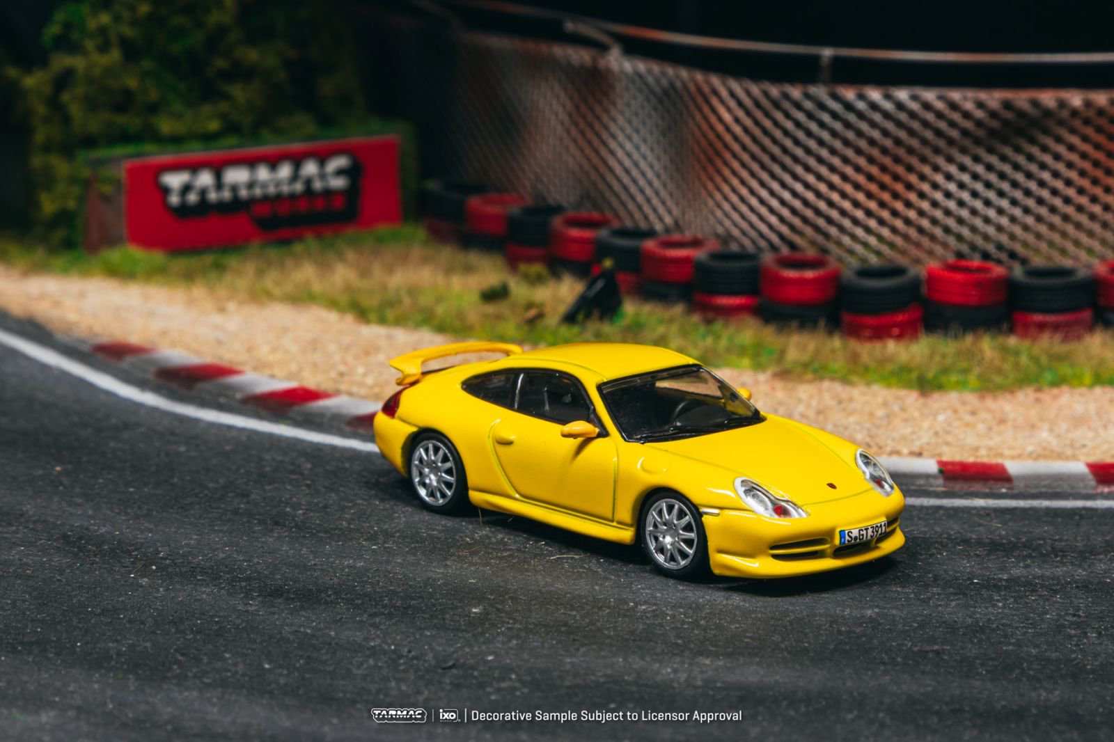 *PREORDEN* Porsche 911 GT3 (type 996) Yellow - Imagen 5