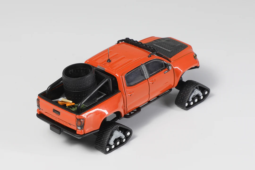 GCD 1:64 Toyota Tacoma Snow Version Naranja - Imagen 2