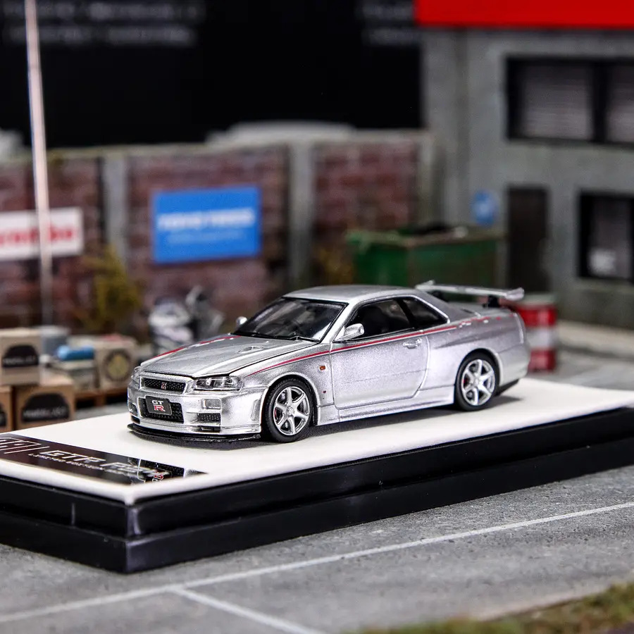 Cool Art 1:64 Nissan Skyline R34 Gris con apertura de capó - Imagen 6