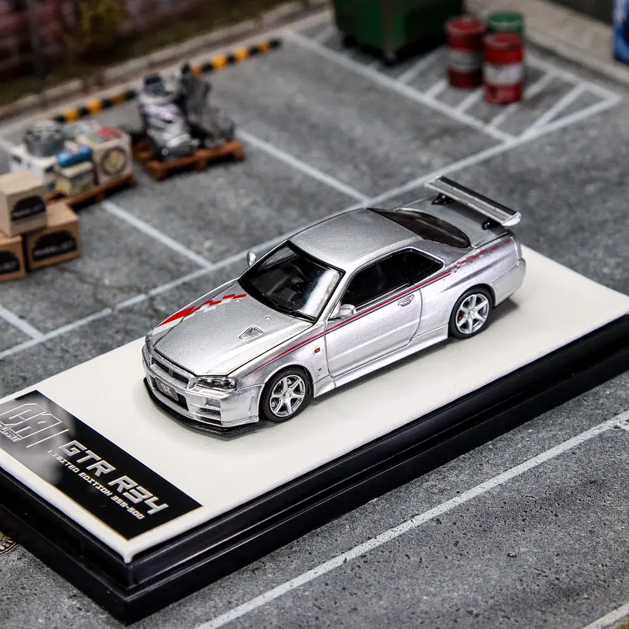 Cool Art 1:64 Nissan Skyline R34 Gris con apertura de capó - Imagen 3
