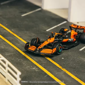 Tarmac Works X iXO Models 1/64 McLaren MCL60 2024 Livery Show