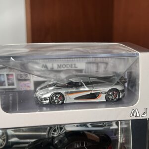 MJ Model 1:64 One:1 Black/White Diecast Model Car Limited Edition 999 UNDS