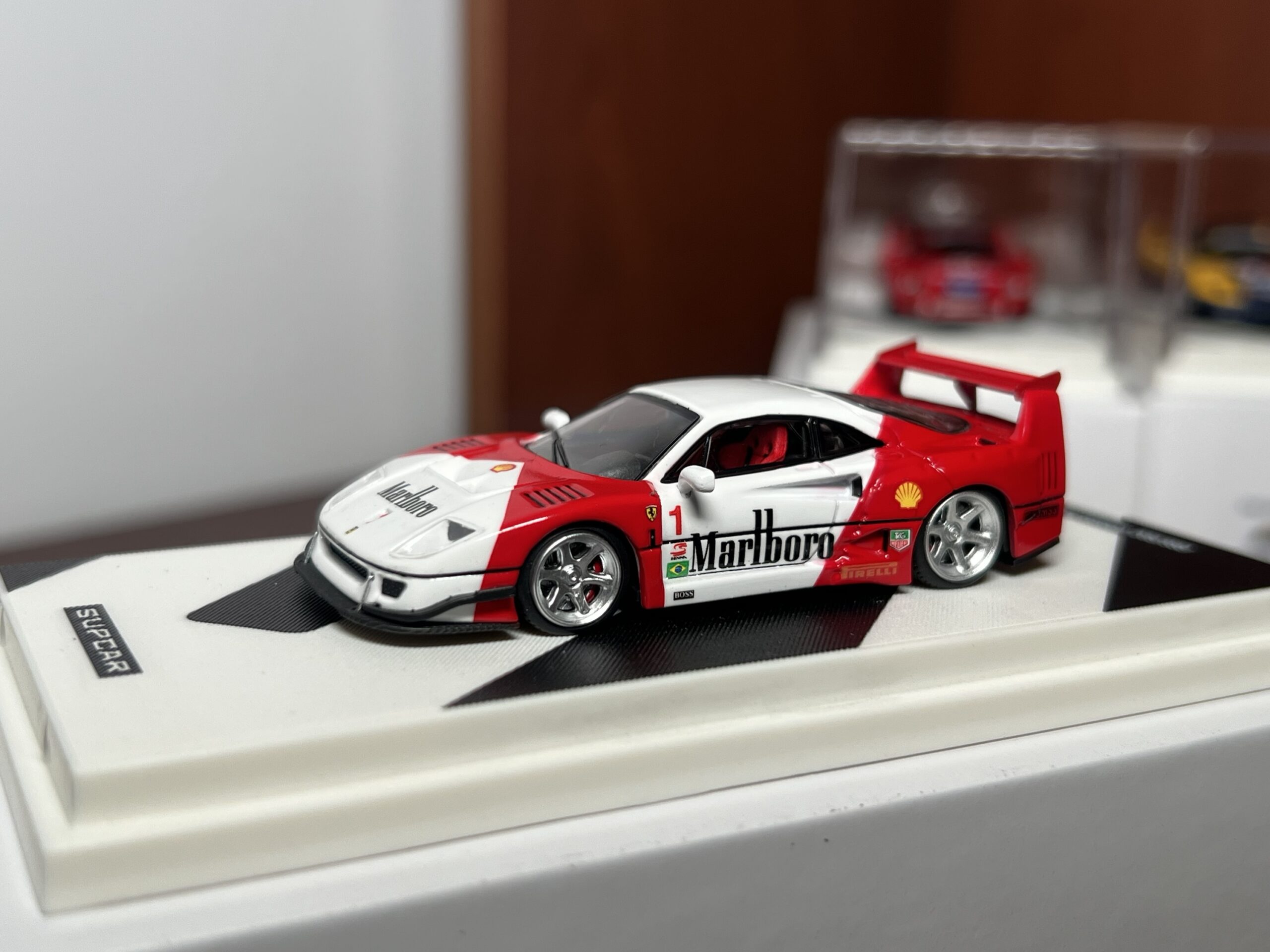 Supcar 1:64 Ferrari F40 Marlboro