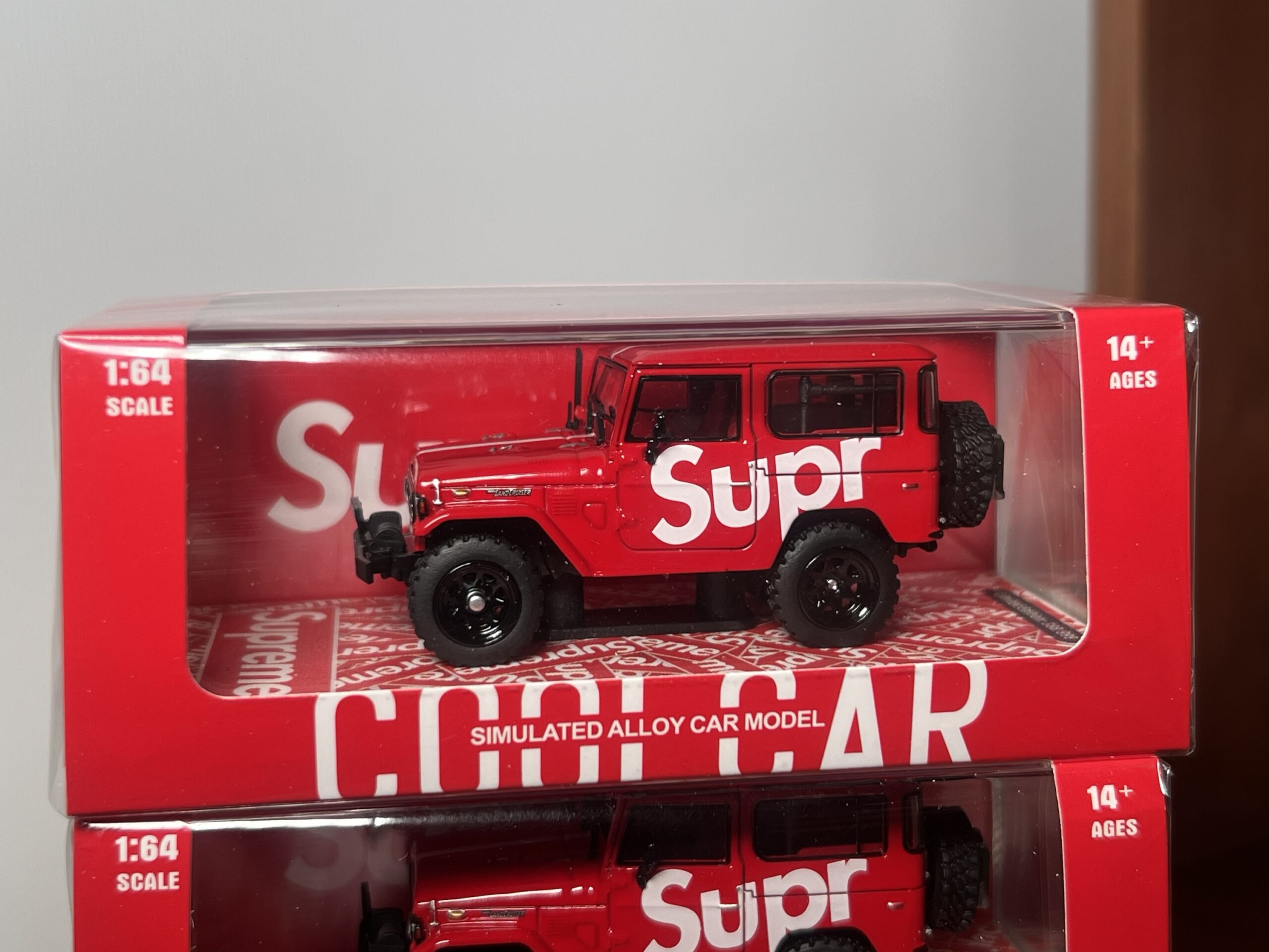 Cool Car 1:64 Toyota FJ Supreme