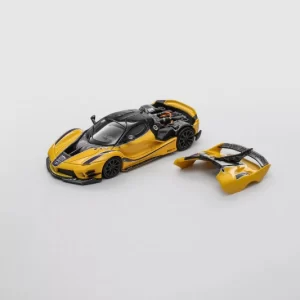 Little Toys 1:64 Ferrari FXX-K EVO Amarillo