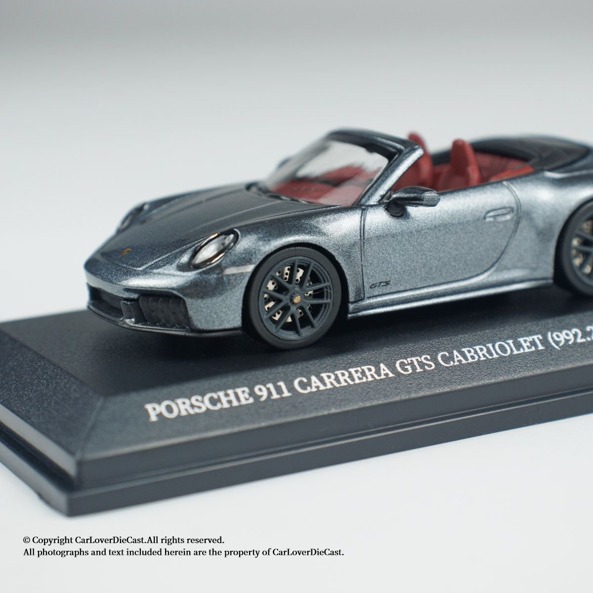 MINICHAMPS 1:64 PORSCHE 911 (992.2) CARRERA GTS CABRIOLET - 2025 - GREY METALLIC - Imagen 7