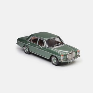 Maxwell 1/64  Mercedes-Benz 200 W114 CON CAJA ACRÍLICA