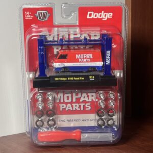 M2 Model 1:64 Kit 74 - 1967 Dodge A100 Panel Van